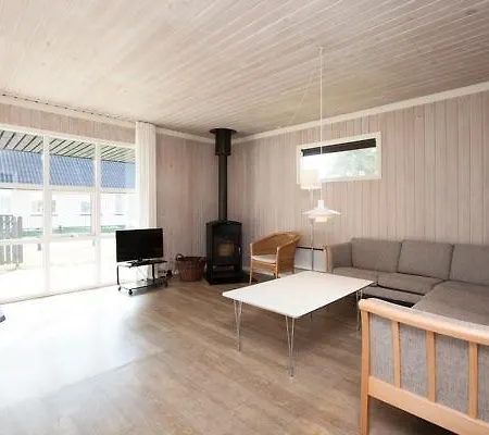 Ho Three-bedroom 07